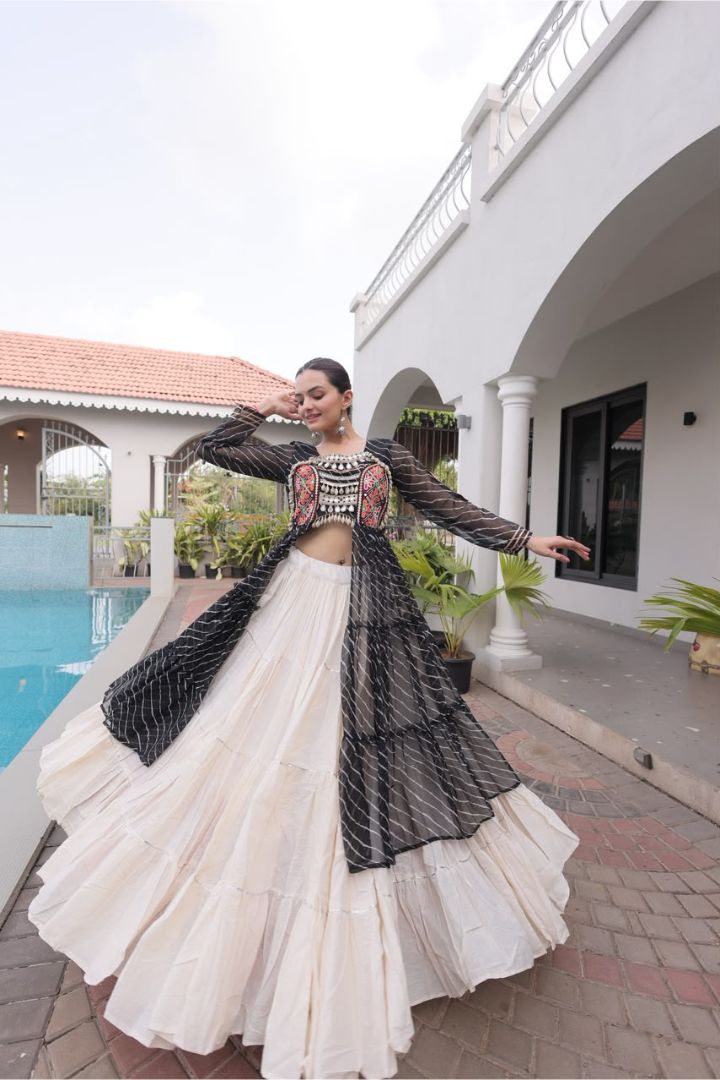 Traditional Garba lehenga kurti set for Navratri